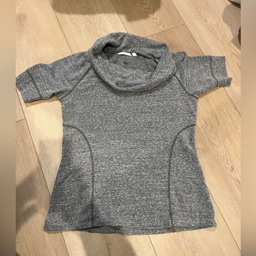 Athleta Coronado Cowl-Neck Short sleeve Sweatshirt w/Pocket
